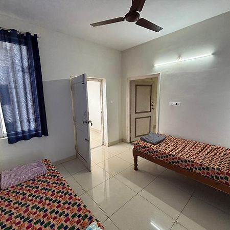 Srinivasa Hotel Tirupati Exteriér fotografie